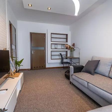 Apart Metro-galeria Mlociny