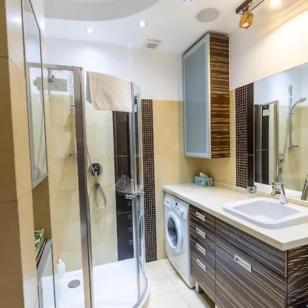 Apart Metro-galeria Mlociny